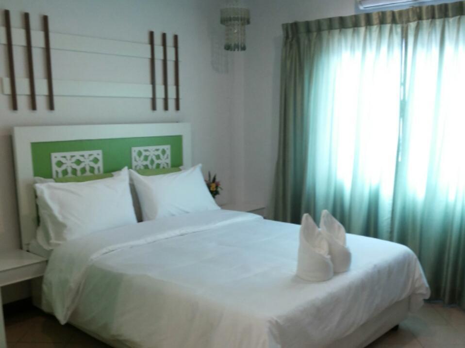 Preme Hostel Bangkok Buitenkant foto