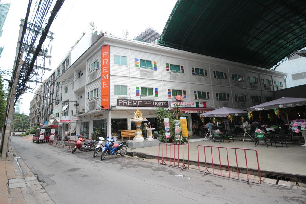 Preme Hostel Bangkok Buitenkant foto