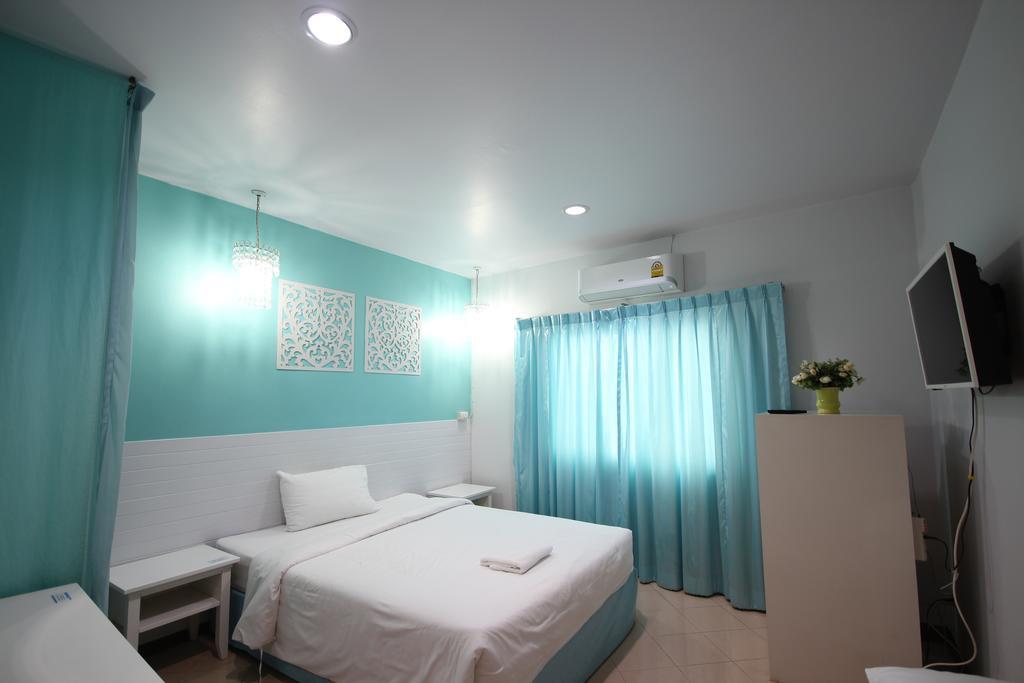 Preme Hostel Bangkok Buitenkant foto