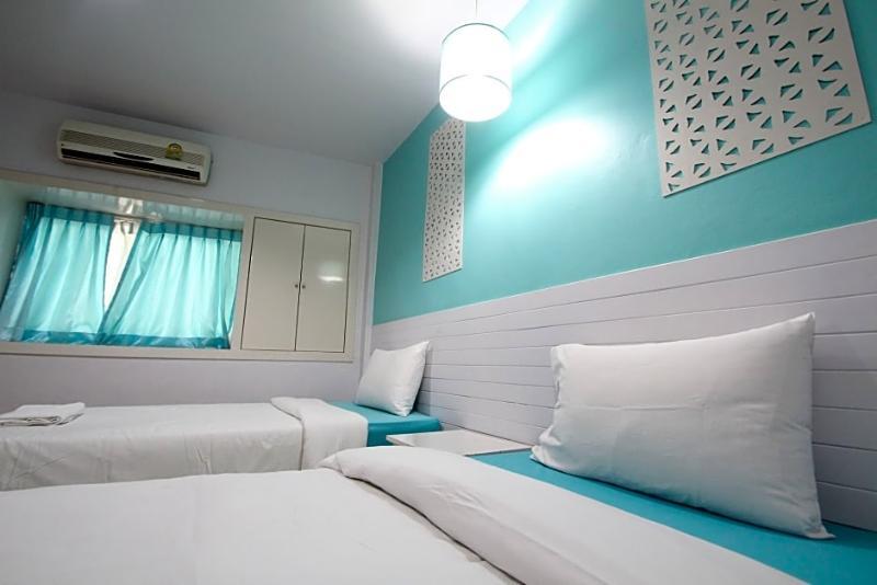 Preme Hostel Bangkok Buitenkant foto